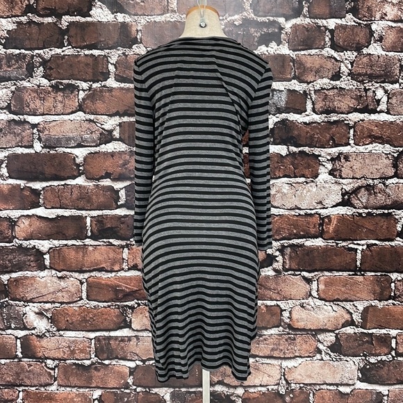 Market & Spruce Dress Grey Black Stripes Layered Ruffles Size Medium - Picture 7 of 11
